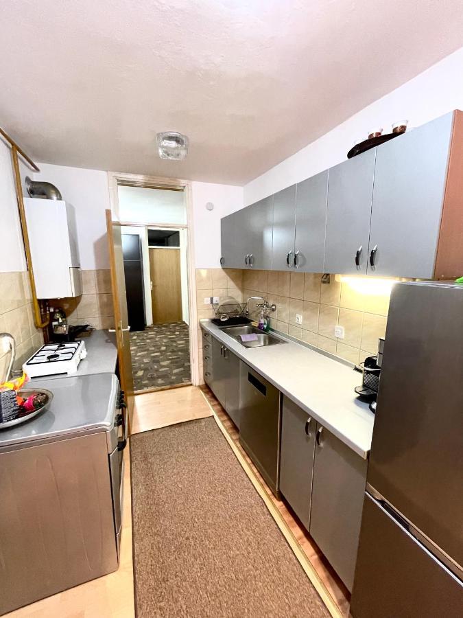 Airport Sarajevo Apartment 2 Extérieur photo